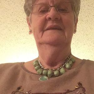 Meet your Posher, Tina